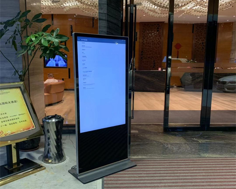 攜住智慧酒店立式廣告機(jī)解決方案